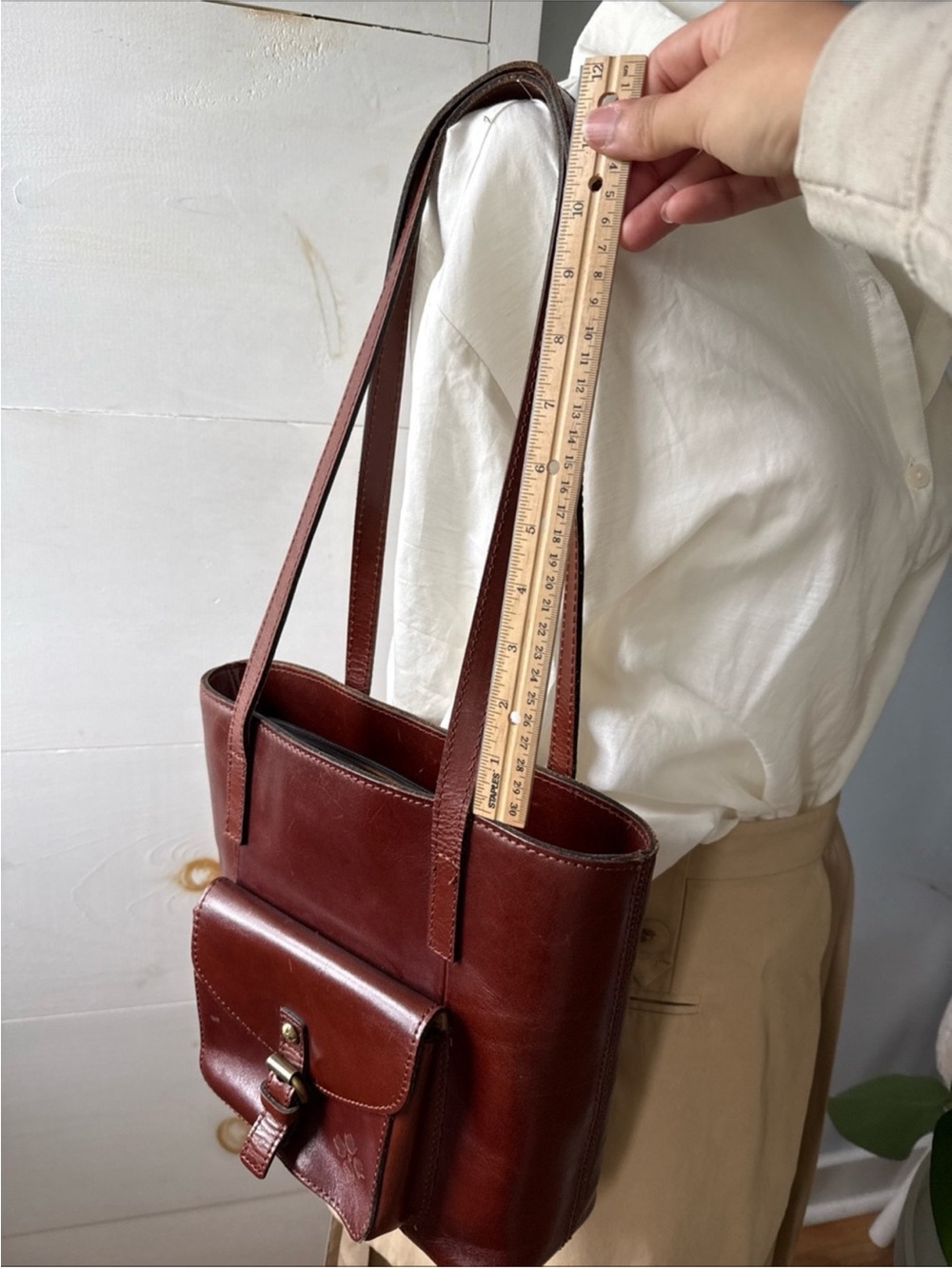 Patricia Nash Deep Chestnut Leather Shoulder Bag - Picture 7 of 16